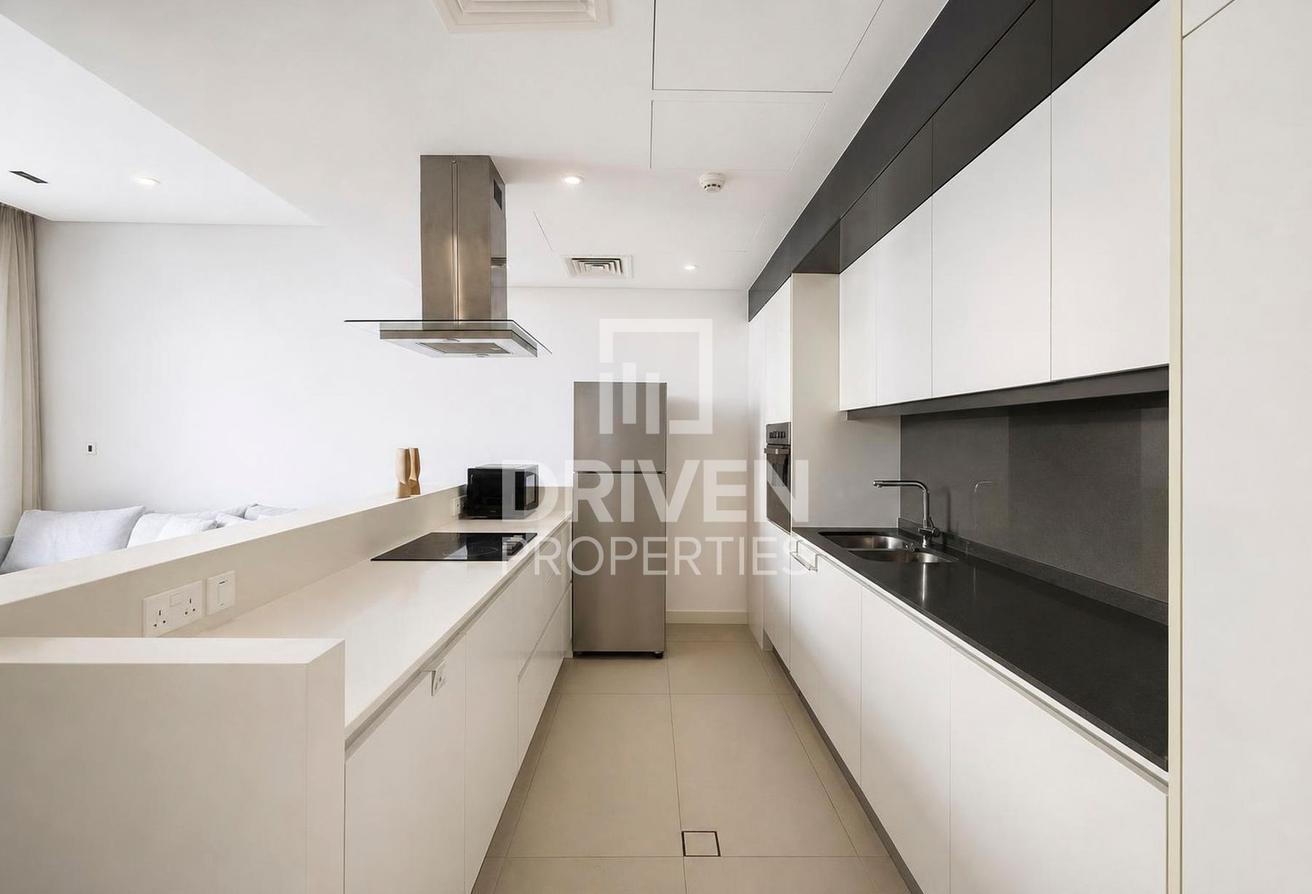 Fully Furnished | High Floor | Flexible Cheques photo 15