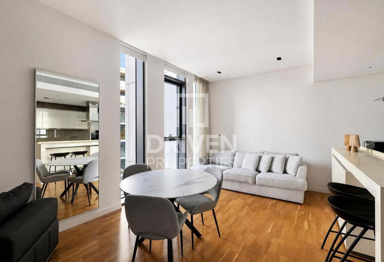 Fully Furnished | High Floor | Flexible Cheques photo 13