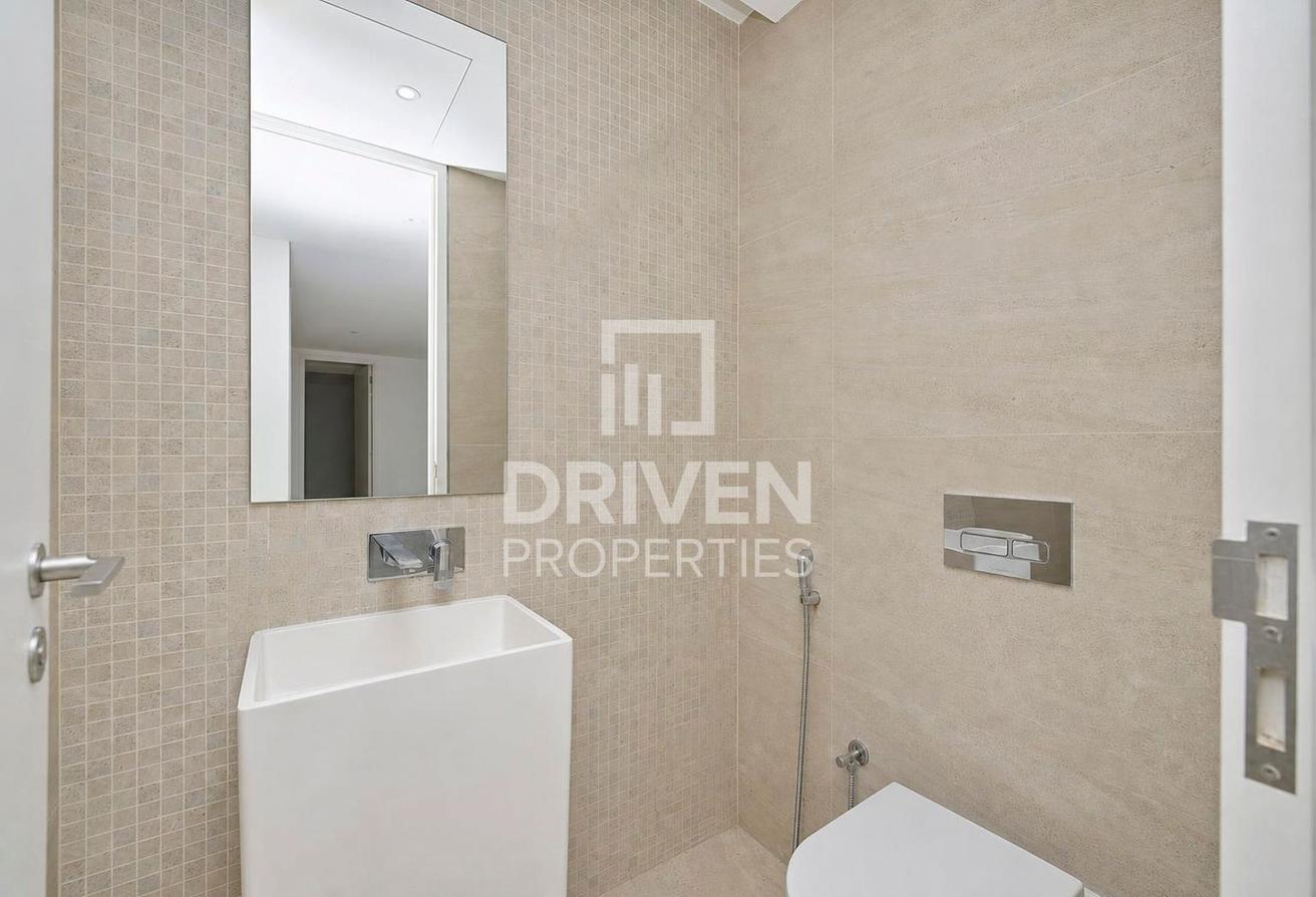 Fully Furnished | High Floor | Flexible Cheques photo 18