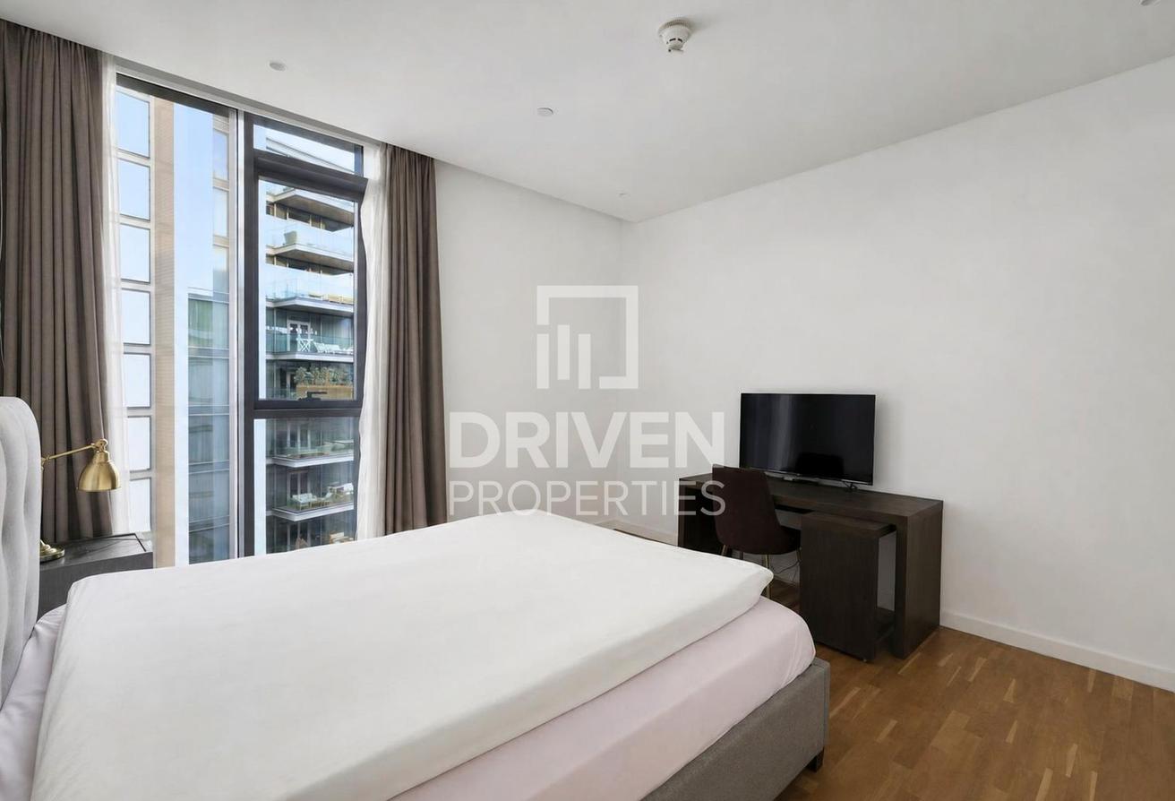 Fully Furnished | High Floor | Flexible Cheques photo 6