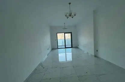 شقة - 2 غرف نوم - 3 حمامات للايجار في المجاز 1 - المجاز - الشارقة