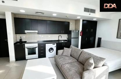 Apartment - Studio - 1 Bathroom for rent in The Royal Oceanic - Dubai Marina - Dubai
