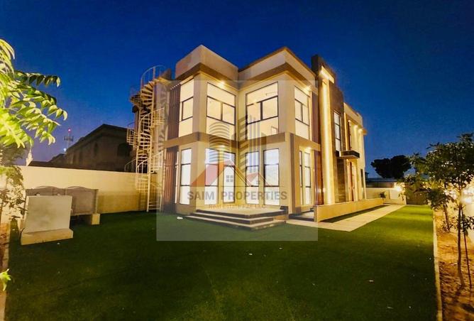 Al Goaz 5 BR Villa with Garden