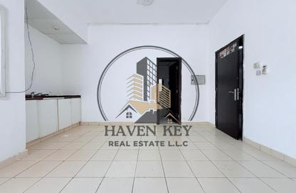 Apartment - Studio - 1 for rent in Muwaileh - Sharjah