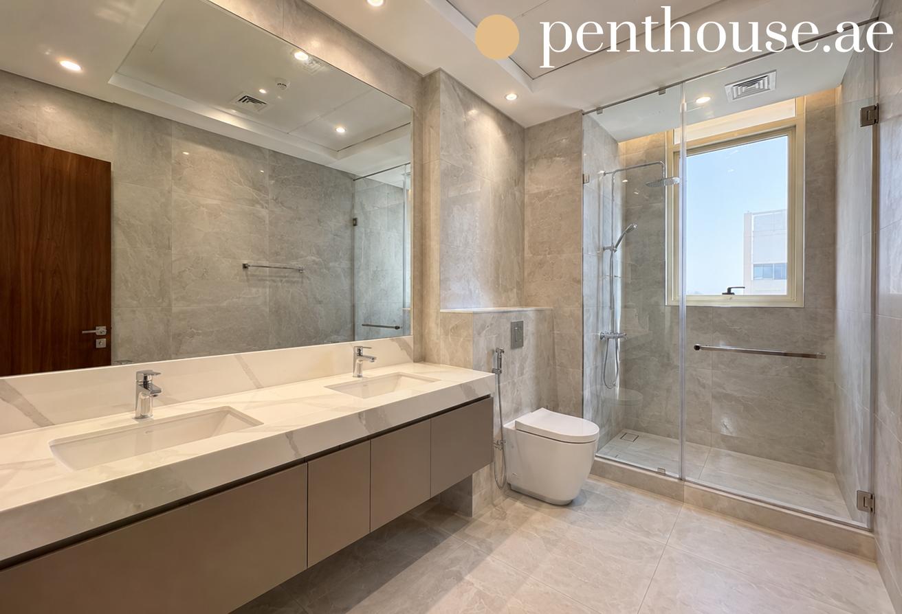 Private Pool & Elevator| Luxury Villa near Mercato photo 9