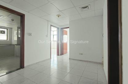 Apartment - 2 Bedrooms - 2 Bathrooms for rent in Abu Shagara building - Abu shagara - Sharjah