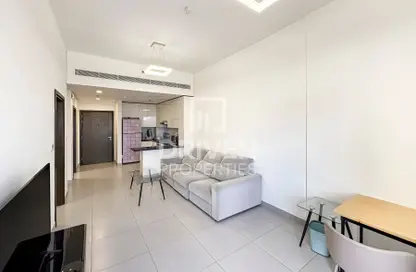 شقة - غرفة نوم - 2 حمامات للايجار في ذا وينجز بلوك ج - ارجان - دبي