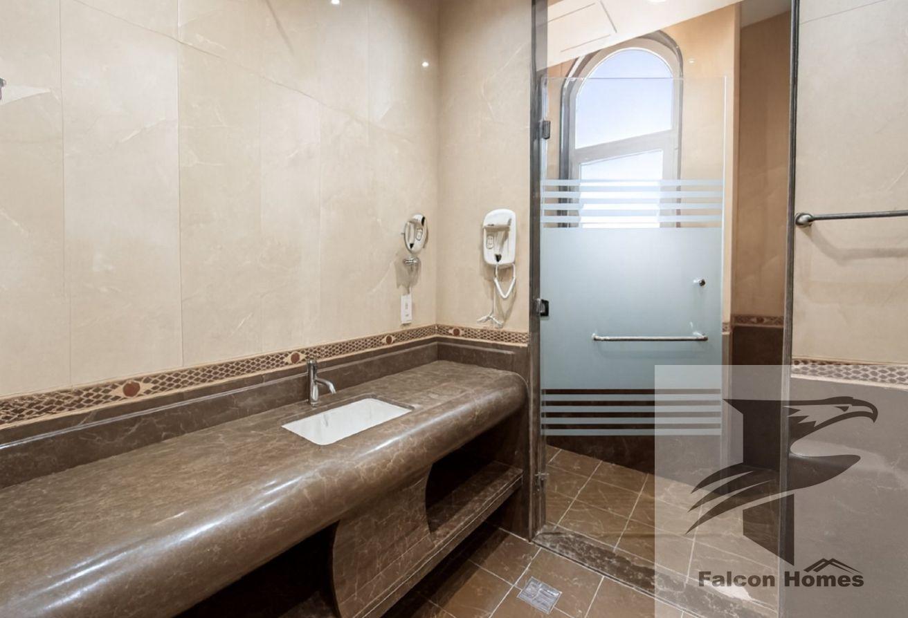 Spacious 7BR+Maids Palatial Villa | Prime Location photo 17
