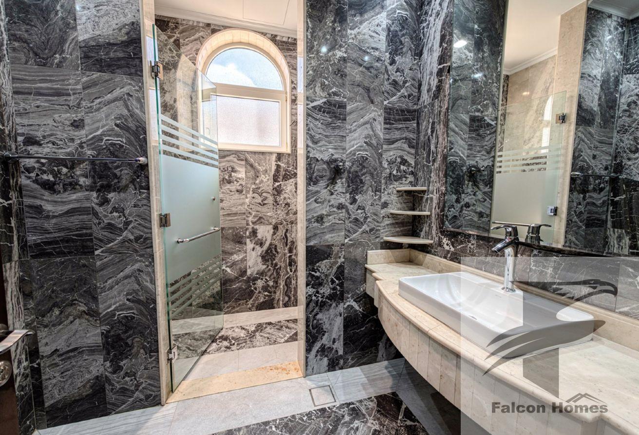 Spacious 7BR+Maids Palatial Villa | Prime Location photo 14