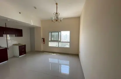 Apartment - Studio - 1 Bathroom for rent in Abu shagara - Sharjah
