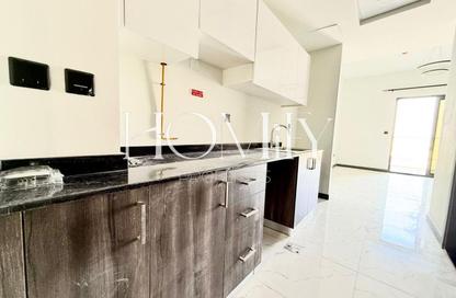 Apartment - Studio - 1 for rent in Rukan Tower A - Rukan Tower - Rukan - Dubai