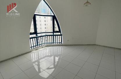 Apartment - 3 Bedrooms - 3 Bathrooms for rent in Crystal Plaza - Al Majaz 1 - Al Majaz - Sharjah