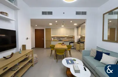 شقة - 2 غرف نوم - 2 حمامات للايجار في 2B شقق زهرا - زهرة أبارتمنتس 2 - شقق زهرا - تاون سكوير - دبي