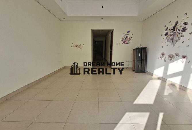 82801539 - Property Image 3