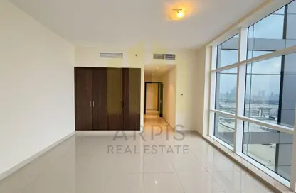 شقة - 2 غرف نوم - 3 حمامات للايجار في برج دوجا - شارع الشيخ زايد - دبي