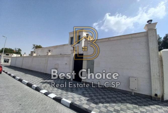 137872138 - Property Image 2