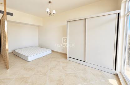 Apartment - Studio - 1 for rent in Barton House 1 - Barton House - Motor City - Dubai