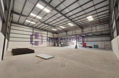 Warehouse - Studio for rent in Dubai Investment Park 1 (DIP 1) - Dubai Investment Park (DIP) - Dubai
