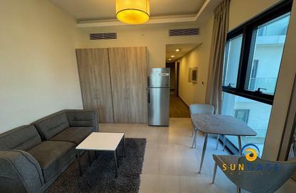 Apartment - Studio - 1 Bathroom for sale in SOL Bay - Business Bay - Dubai