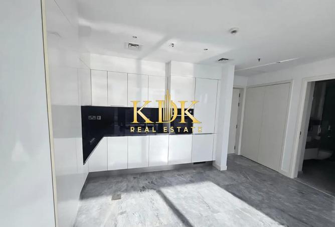 94007894 - Property Image 3