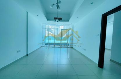 Apartment - 1 Bedroom - 2 Bathrooms for rent in Jumeirah Garden City - Al Satwa - Dubai