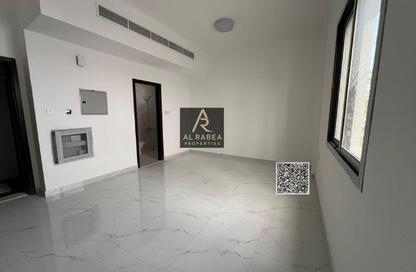 Apartment - Studio - 1 Bathroom for rent in Al Rumailah building - Al Rumailah 2 - Al Rumaila - Ajman