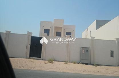 Villa - 5 - 6 for rent in Wadi Alshabak - Dubai