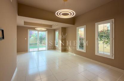 Villa - 3 Bedrooms - 3 Bathrooms for rent in Springs 2 - The Springs - Dubai