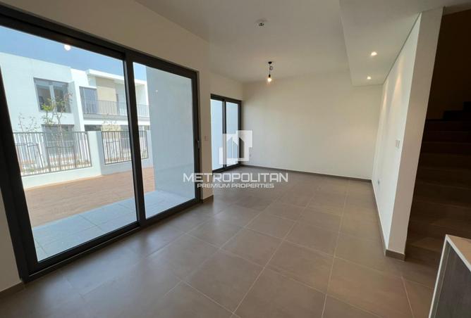 Next To Gym & Pool | Motivated Owner | 3rd Of OCT photo 3