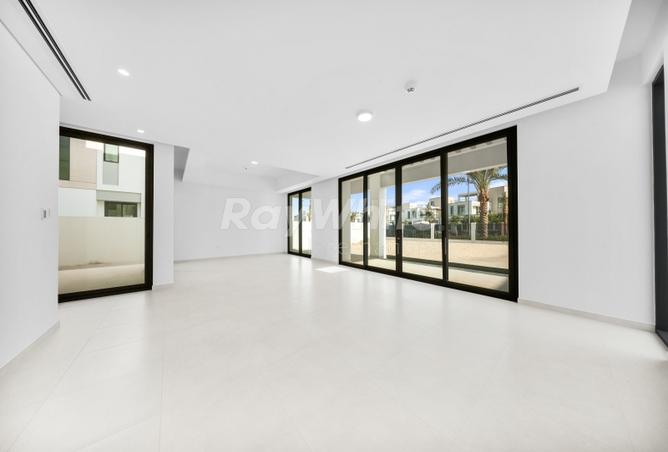 73854597 - Property Image 3