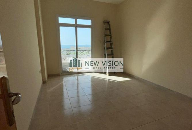 82784402 - Property Image 3