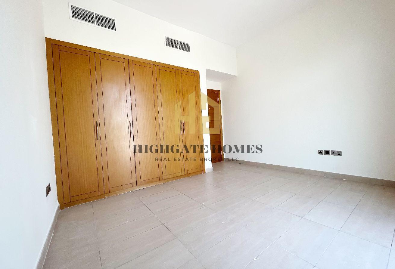 Vacant Soon |Beautifully Landscaped |Stunning Nova photo 11