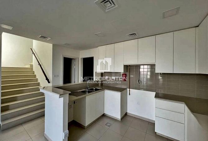 71902371 - Property Image 3