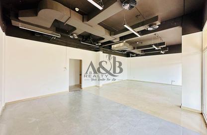 Shop - Studio - 1 Bathroom for rent in Building Q02 - France Cluster - International City - Dubai