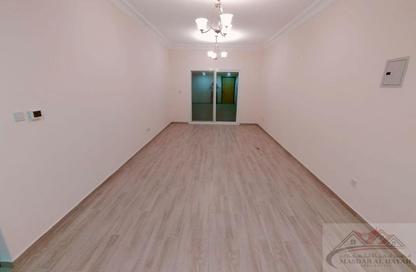 Apartment - 1 Bedroom - 2 Bathrooms for rent in Muwaileh 29 Building - Muwaileh - Sharjah