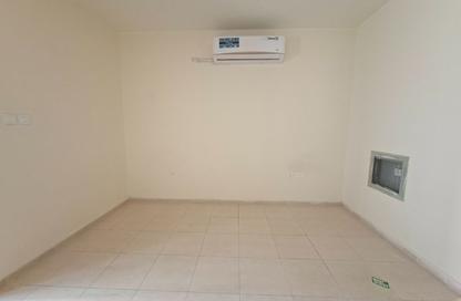 Apartment - Studio - 1 for rent in Fire Station Road - Muwaileh - Sharjah Apartment - Studio - 1 for rent in Fire Station Road - Muwaileh - Sharjah