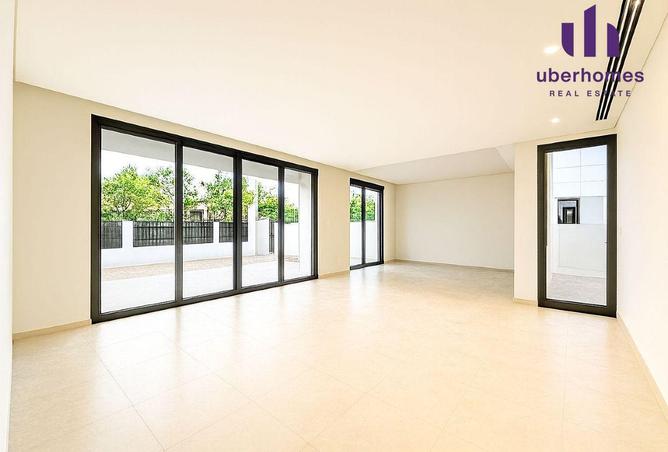 93998004 - Property Image 2