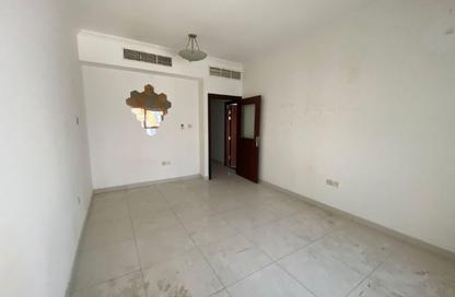 Apartment - 2 Bedrooms - 2 Bathrooms for rent in Al Khan - Sharjah