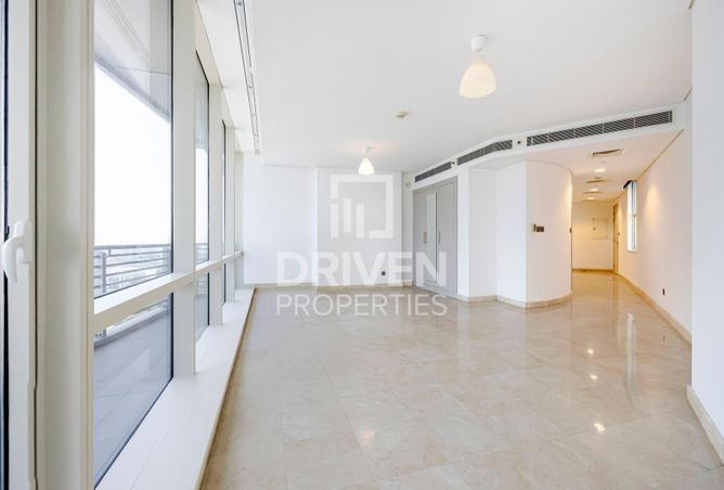 76962290 - Property Image 2