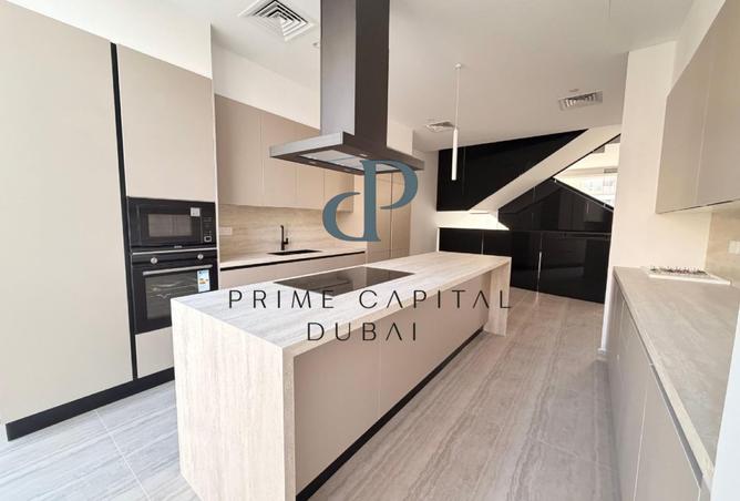 98269933 - Property Image 3