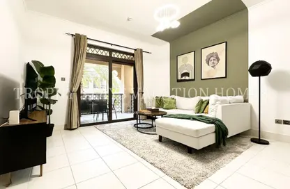 شقة - 2 غرف نوم - 3 حمامات للايجار في ينسون 3 - ينسون - دبي القديمة - وسط مدينة دبي - دبي