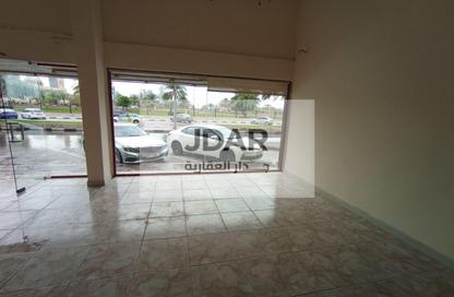 متجر - استوديو - 1 حمام للايجار في شارع جمال عبد الناصر - المجاز - الشارقة متجر - استوديو - 1 حمام للايجار في شارع جمال عبد الناصر - المجاز - الشارقة