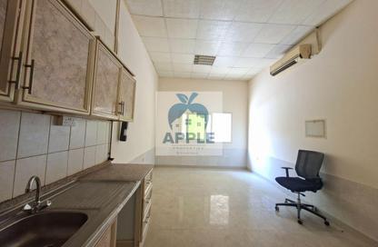 Apartment - Studio - 1 for rent in Fire Station Road - Muwaileh - Sharjah