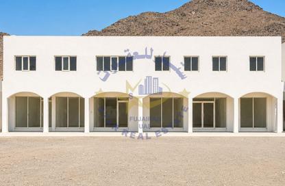 Shop - Studio - 3 Bathrooms for sale in Al Hayl - Fujairah