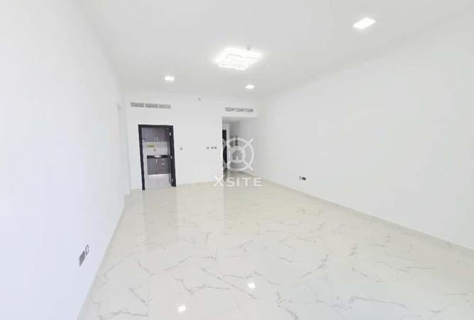 143741211 - Property Image 3