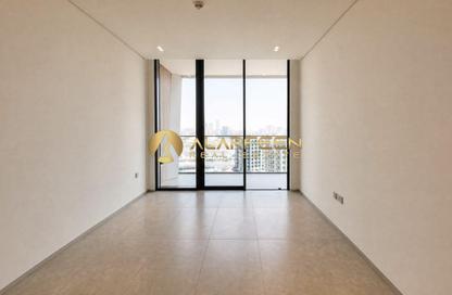 Apartment - 2 - 2 for rent in Binghatti Pinnacle - Dubai Healthcare City 2 - Al Jaddaf - Dubai