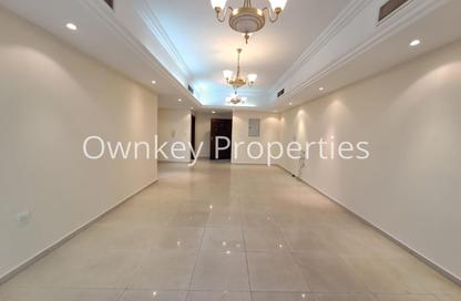 Apartment - 2 Bedrooms - 3 Bathrooms for rent in Al Menhali Building - Oud Metha - Bur Dubai - Dubai