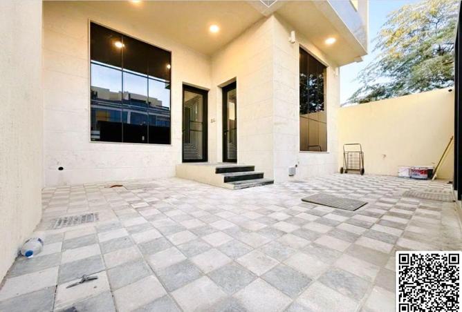 93137240 - Property Image 2