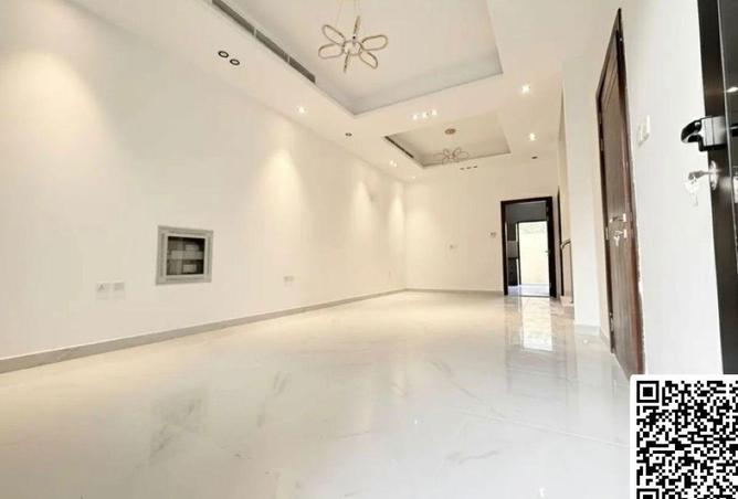 93137240 - Property Image 3