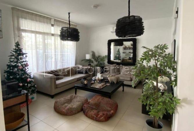 64425059 - Property Image 2